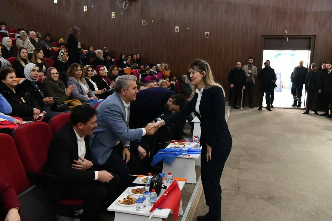 Edremit Ak Parti Kadın Kolları 7.Olağan Kongresi Yapıldı