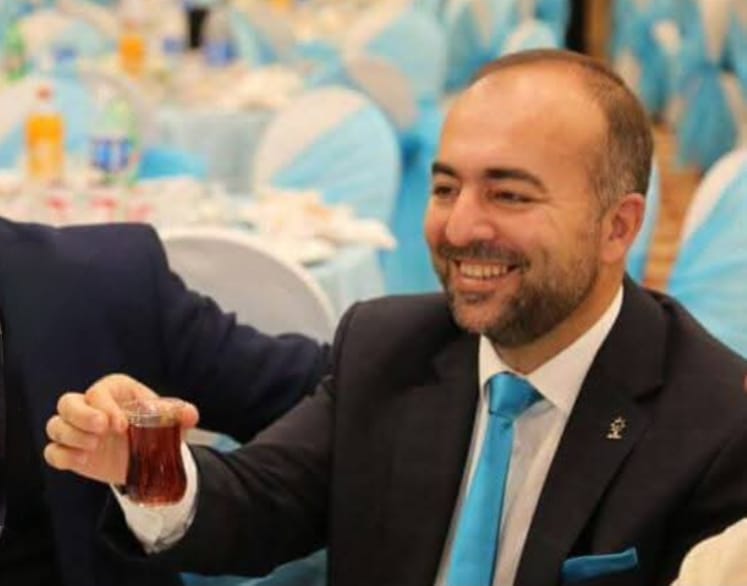 Birol Şahin BASKİ Su Tarifesini Meclis Kürsüsünde Yırttı: