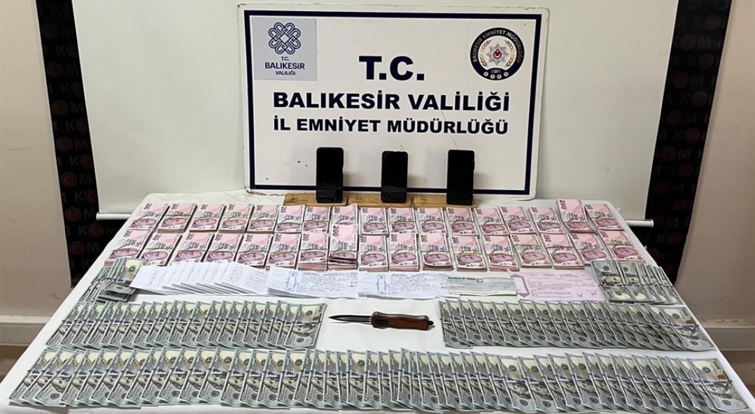 EDREMİT’TE TEFECİ OPERASYONUNDA 2 KİŞİ TUTUKLANDI