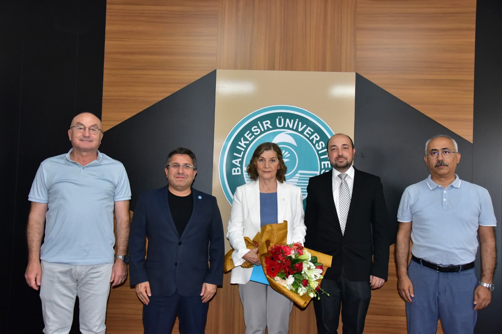 Balıkesir Üniversitesi Mimarlık Fakültesinde Dekanlık Devir Teslim Töreni Gerçekleştirildi