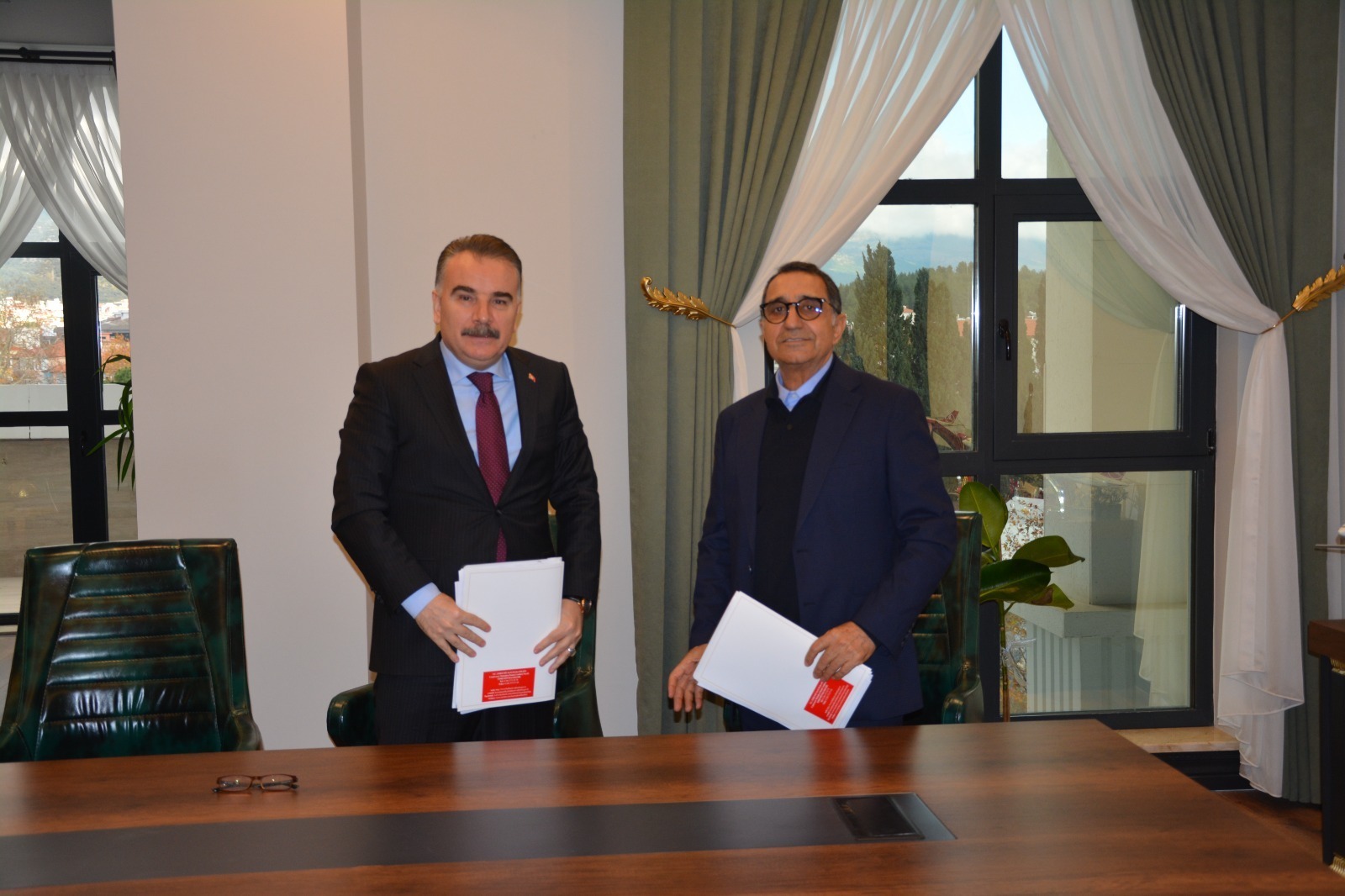 EDREMİT TARIMA DAYALI OTB’DE DEV ADIM: “BURCU GIDA’DAN BÖLGE EKONOMİSİNE GÜÇLÜ KATKI”