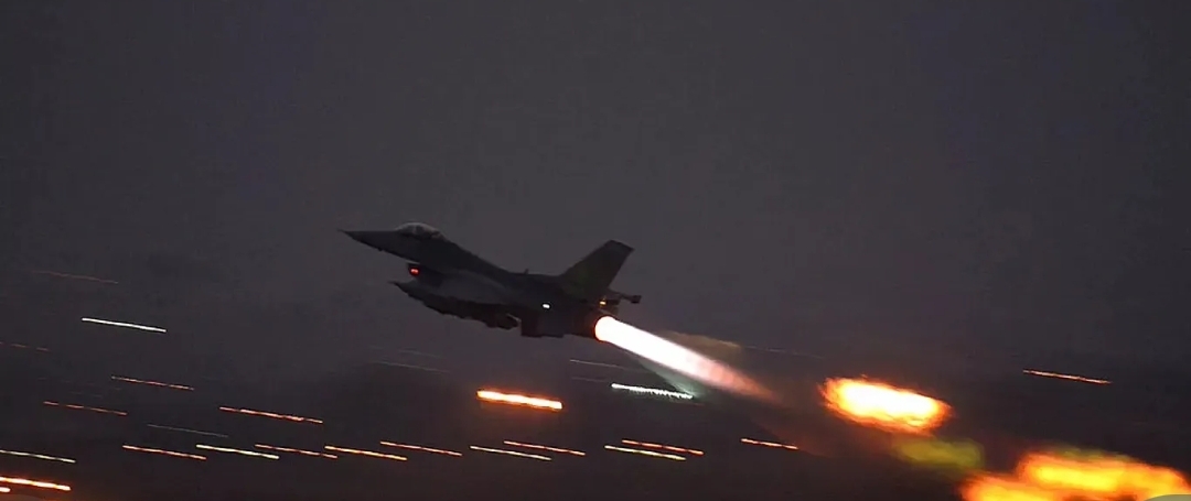 Balıkesir’de F-16 düştü: Pilot Yaşamını Yitirdi