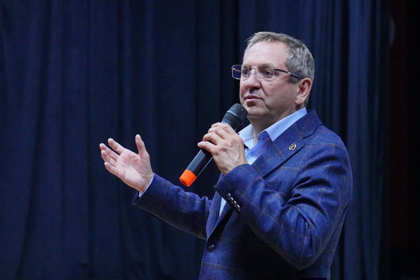 AYVALIK’TA ÇEVRE HAMLESİ